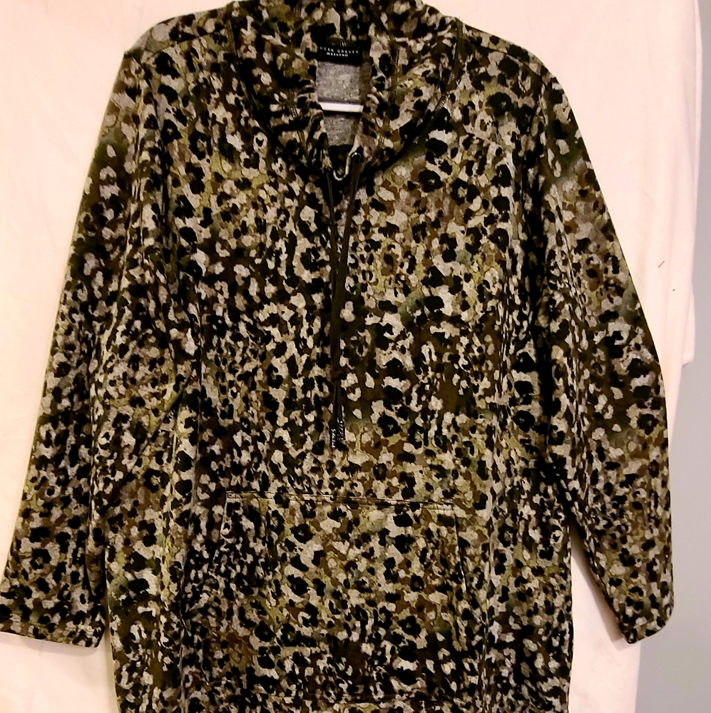 Susan Graver Weekend Cowl neck tunic 1X